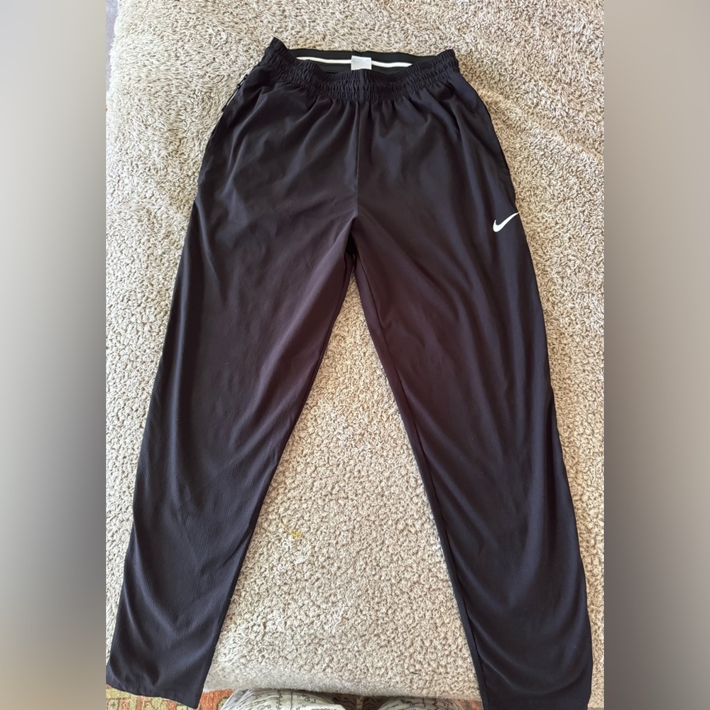 Nike Women’s Black Jogger Pants